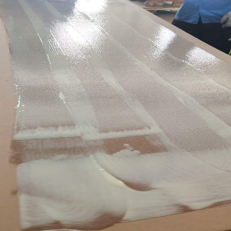 LM2102 Adeziv poliuretan cu două componente